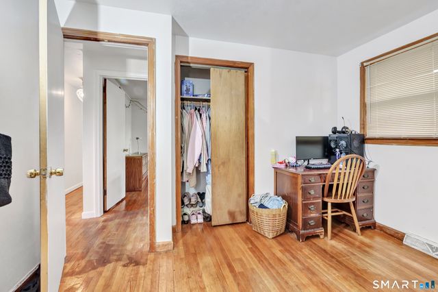 136 Harrison Drive, Hamden, CT 06514