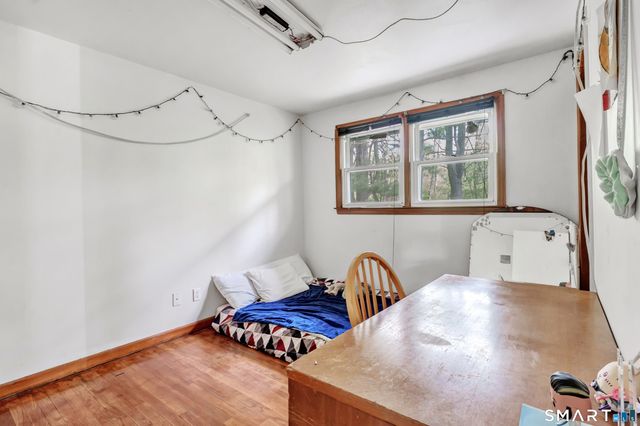 136 Harrison Drive, Hamden, CT 06514