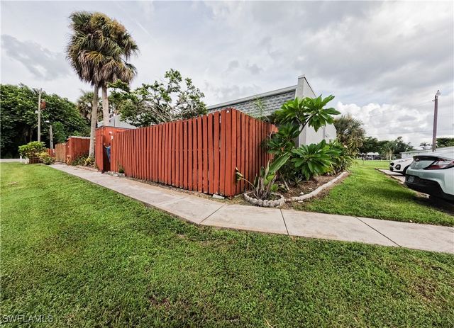1165 Palm AVE 3B, North Fort Myers, FL 33903