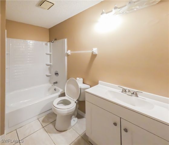 1165 Palm AVE 3B, North Fort Myers, FL 33903