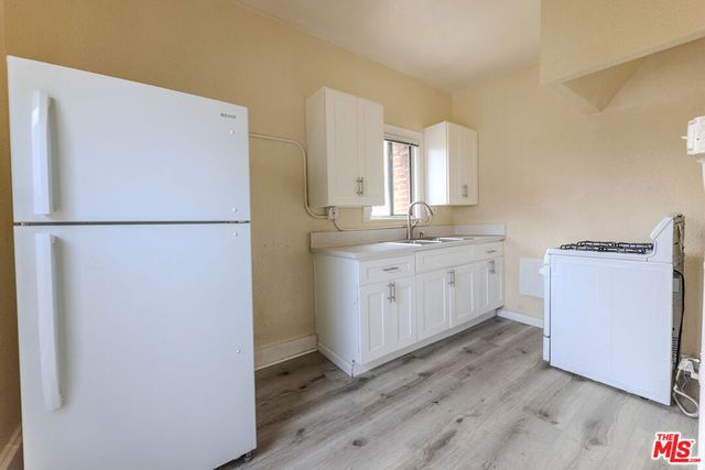 661 Shatto Place 300, Los Angeles, CA 90005