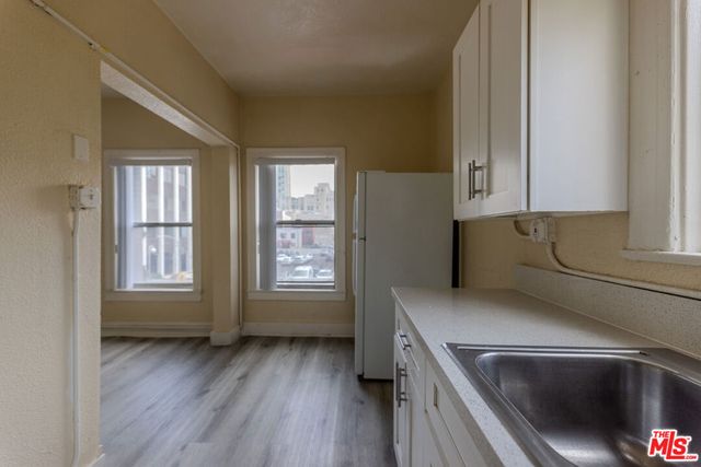 661 Shatto Place 300, Los Angeles, CA 90005