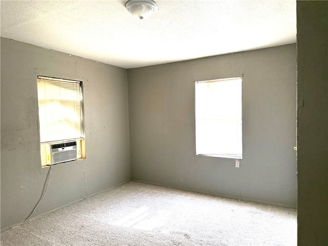 147 County Road 153, Alice, TX 78332