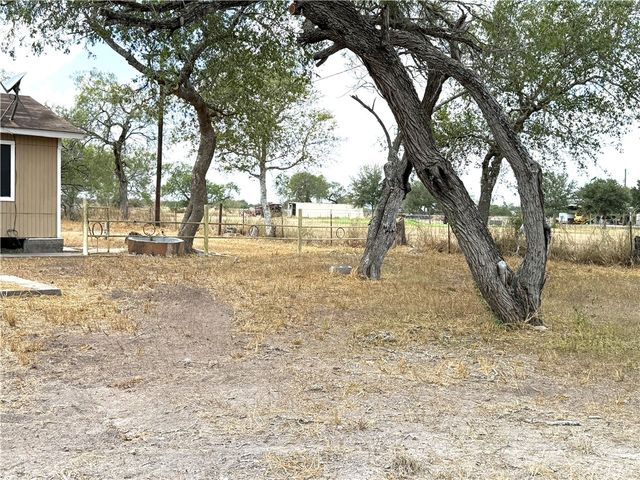 147 County Road 153, Alice, TX 78332