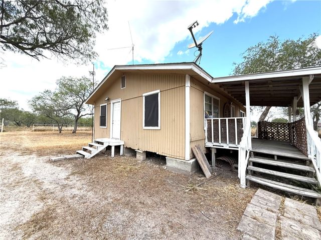 147 County Road 153, Alice, TX 78332