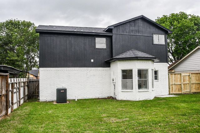 3435 Overcross Drive, Houston, TX 77045