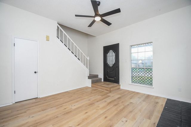 3435 Overcross Drive, Houston, TX 77045