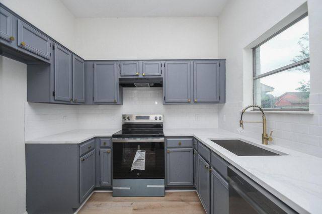 3435 Overcross Drive, Houston, TX 77045