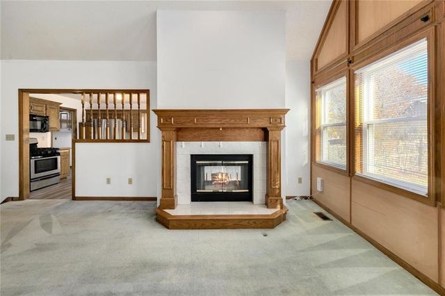 2121 NE Concord Street, Lee's Summit, MO 64086