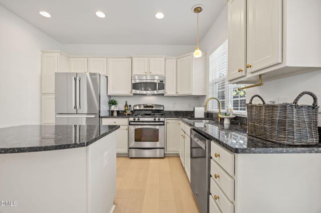 4019 Yellowfield Way, Cary, NC 27518