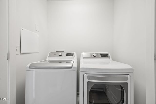 4019 Yellowfield Way, Cary, NC 27518