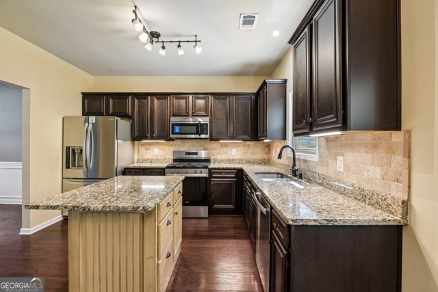 252 Stone Lake Drive, Dallas, GA 30157