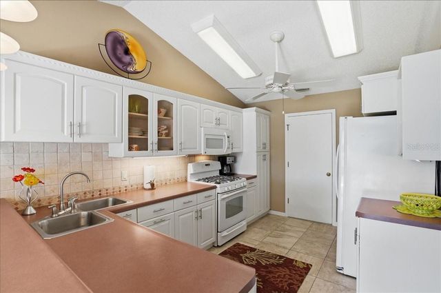 4904 61ST AVENUE TERRACE W, Bradenton, FL 34210