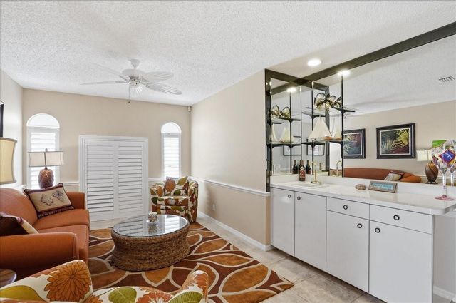 4904 61ST AVENUE TERRACE W, Bradenton, FL 34210