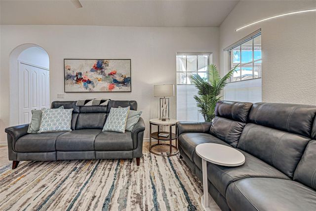 1749 FOUNTAIN VIEW CIRCLE, Venice, FL 34292