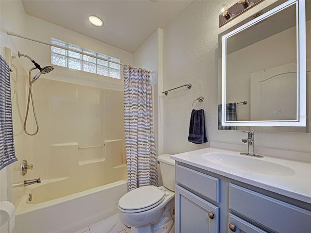 1749 FOUNTAIN VIEW CIRCLE, Venice, FL 34292