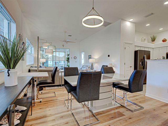 1749 FOUNTAIN VIEW CIRCLE, Venice, FL 34292