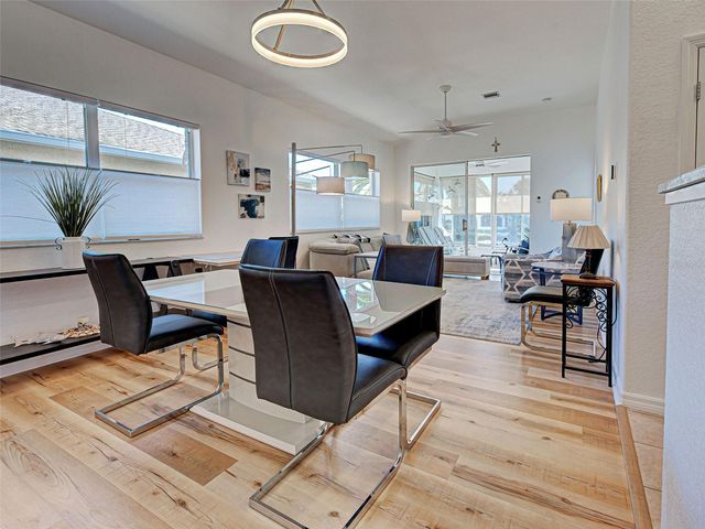 1749 FOUNTAIN VIEW CIRCLE, Venice, FL 34292