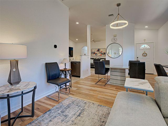 1749 FOUNTAIN VIEW CIRCLE, Venice, FL 34292