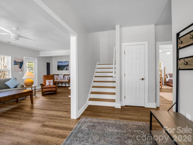 121 Fern Loop, Lake Lure, NC 28746