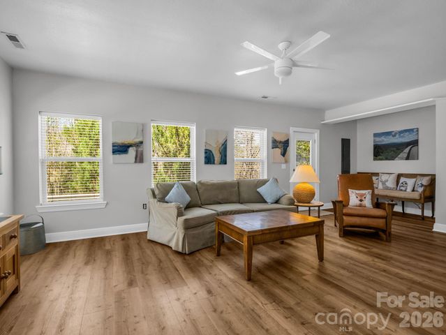 121 Fern Loop, Lake Lure, NC 28746