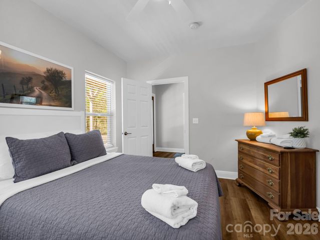121 Fern Loop, Lake Lure, NC 28746