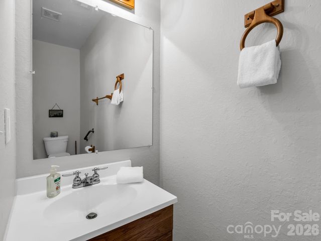 121 Fern Loop, Lake Lure, NC 28746