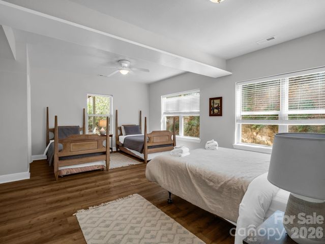 121 Fern Loop, Lake Lure, NC 28746
