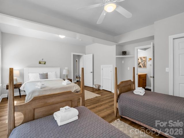121 Fern Loop, Lake Lure, NC 28746