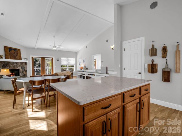 121 Fern Loop, Lake Lure, NC 28746