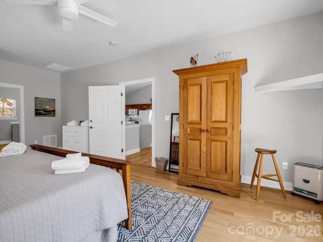 121 Fern Loop, Lake Lure, NC 28746