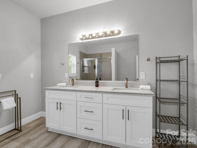 121 Fern Loop, Lake Lure, NC 28746