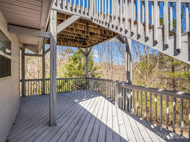 121 Fern Loop, Lake Lure, NC 28746