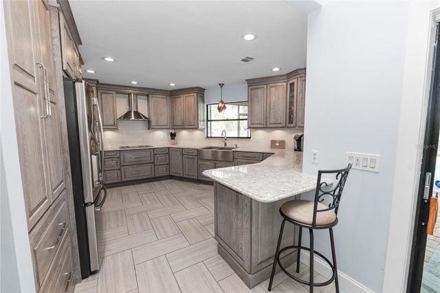 1224 RAINBROOK CIRCLE, Valrico, FL 33596