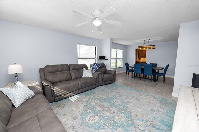 1224 RAINBROOK CIRCLE, Valrico, FL 33596