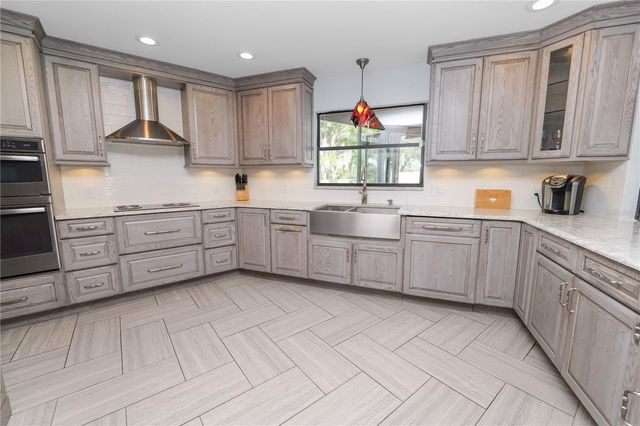 1224 RAINBROOK CIRCLE, Valrico, FL 33596