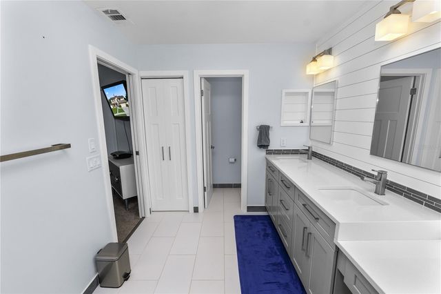 1224 RAINBROOK CIRCLE, Valrico, FL 33596