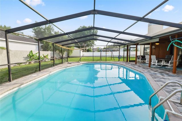 1224 RAINBROOK CIRCLE, Valrico, FL 33596