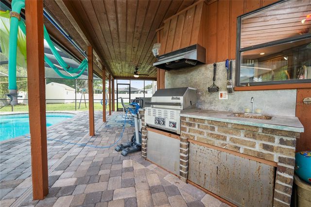 1224 RAINBROOK CIRCLE, Valrico, FL 33596