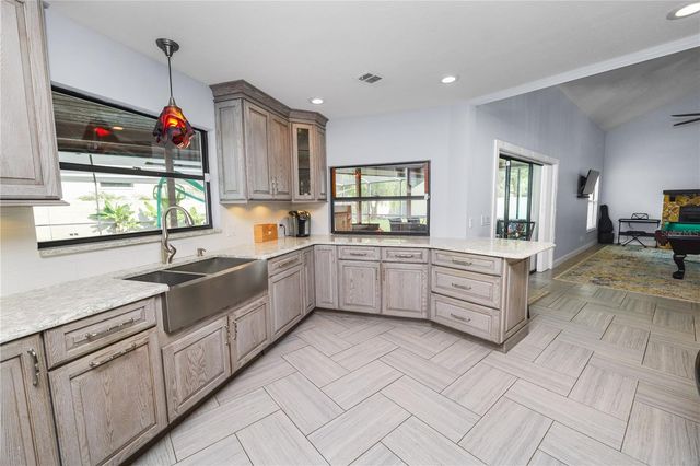 1224 RAINBROOK CIRCLE, Valrico, FL 33596