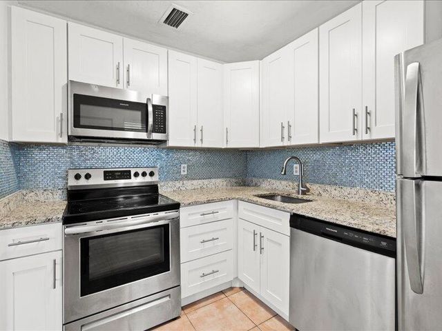 700 Layne Boulevard 316, Hallandale Beach, FL 33009