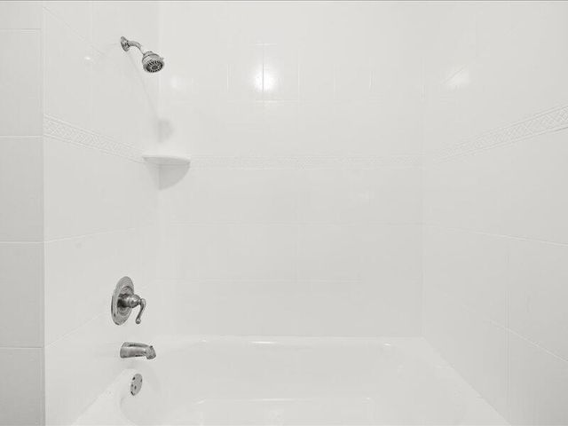 700 Layne Boulevard 316, Hallandale Beach, FL 33009