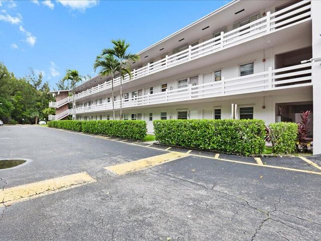 700 Layne Boulevard 316, Hallandale Beach, FL 33009