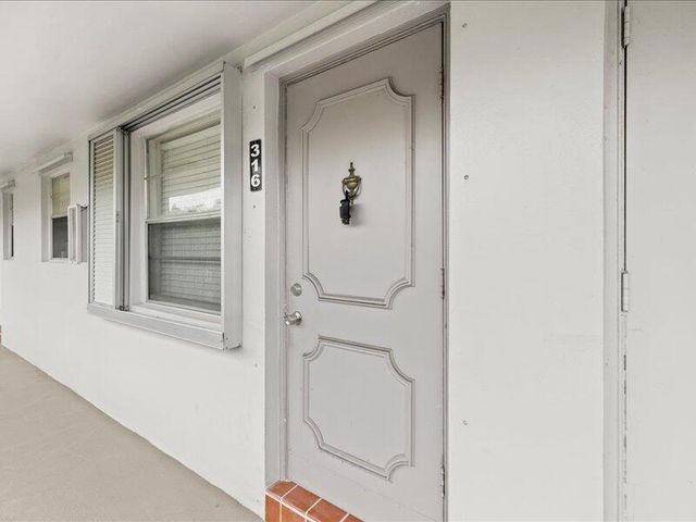 700 Layne Boulevard 316, Hallandale Beach, FL 33009