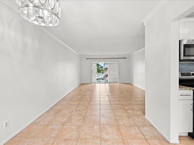 700 Layne Boulevard 316, Hallandale Beach, FL 33009