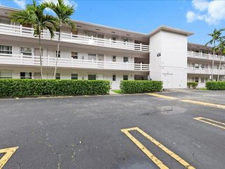 700 Layne Boulevard 316, Hallandale Beach, FL 33009