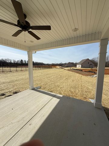 104 Stillwater Way, Tullahoma, TN 37388