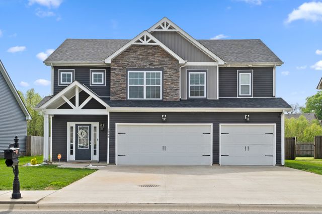 3748 Windhaven Dr, Clarksville, TN 37040