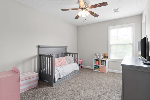 3748 Windhaven Dr, Clarksville, TN 37040