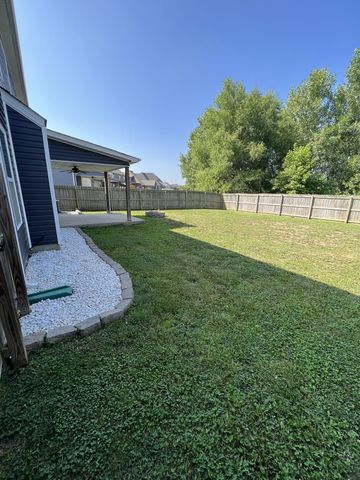 3748 Windhaven Dr, Clarksville, TN 37040